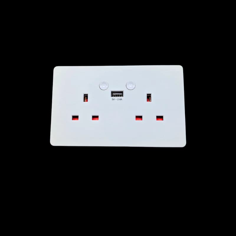 سويج بلك مزدوج 13 أمبير مع منفذ USB